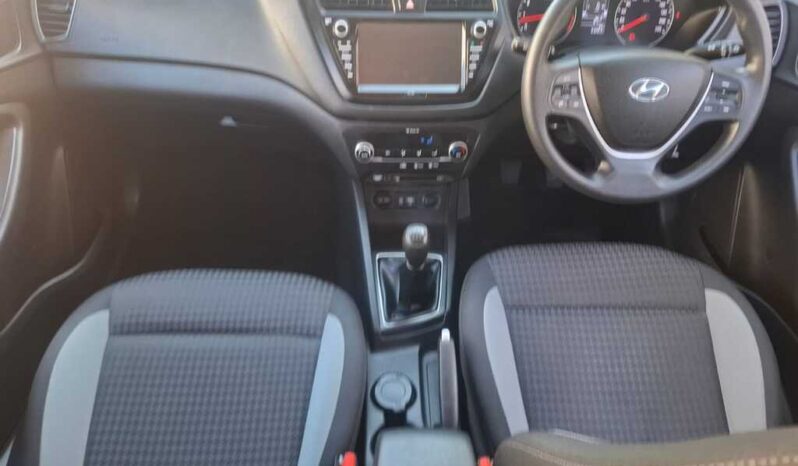 2018 HYUNDAI i20 1.2 FLUID full