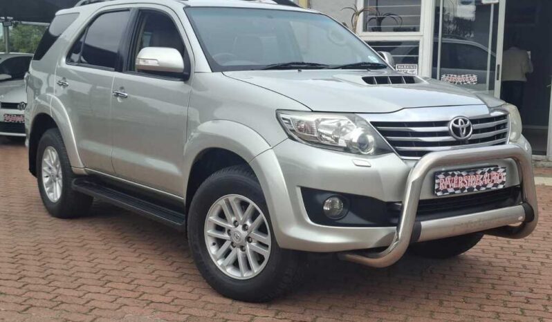 TOYOTA FORTUNER 3.0D-4D 4X4 A/T