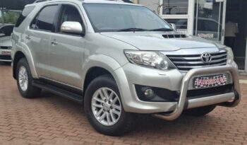2012 TOYOTA FORTUNER 3.0D-4D 4X4 A/T full