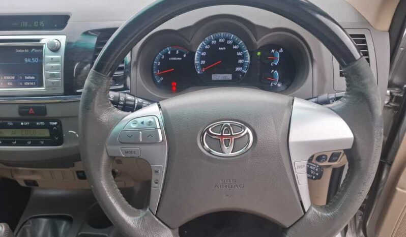 2012 TOYOTA FORTUNER 3.0D-4D 4X4 A/T full