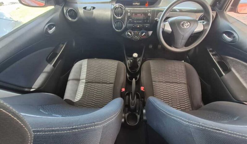 2015 TOYOTA ETIOS CROSS 1.5 Xs 5Dr full