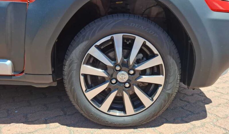 2015 TOYOTA ETIOS CROSS 1.5 Xs 5Dr full