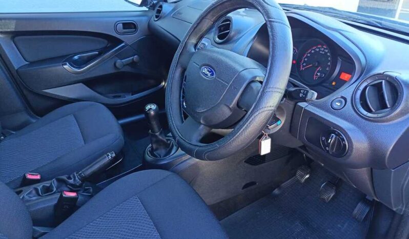 2015 FORD FIGO 1.4 AMBIENTE full