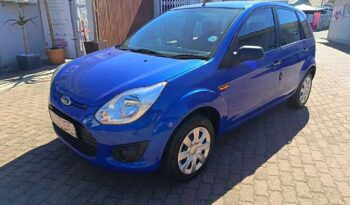 2015 FORD FIGO 1.4 AMBIENTE full