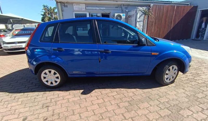 2015 FORD FIGO 1.4 AMBIENTE full