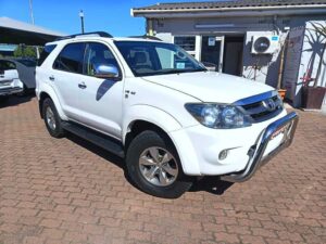 TOYOTA FORTUNER 4.0 V6 4X4 A/T