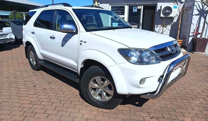 TOYOTA FORTUNER 4.0 V6 4X4 A/T